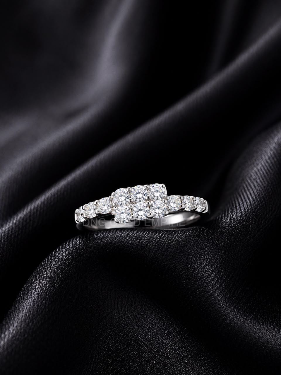 Cincin Swiss Batu Putih